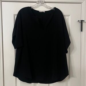 Zenana Outfitters Black Women's Blouse size XL like new
